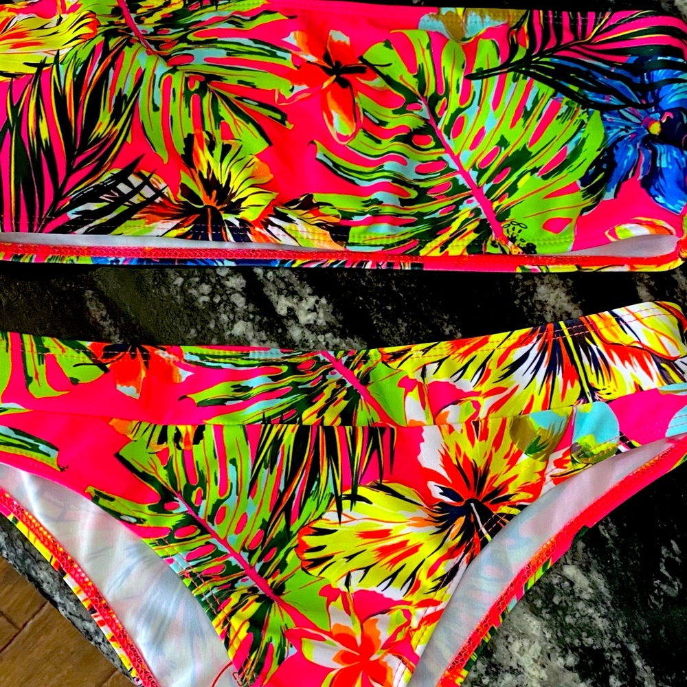 Bandeau swim